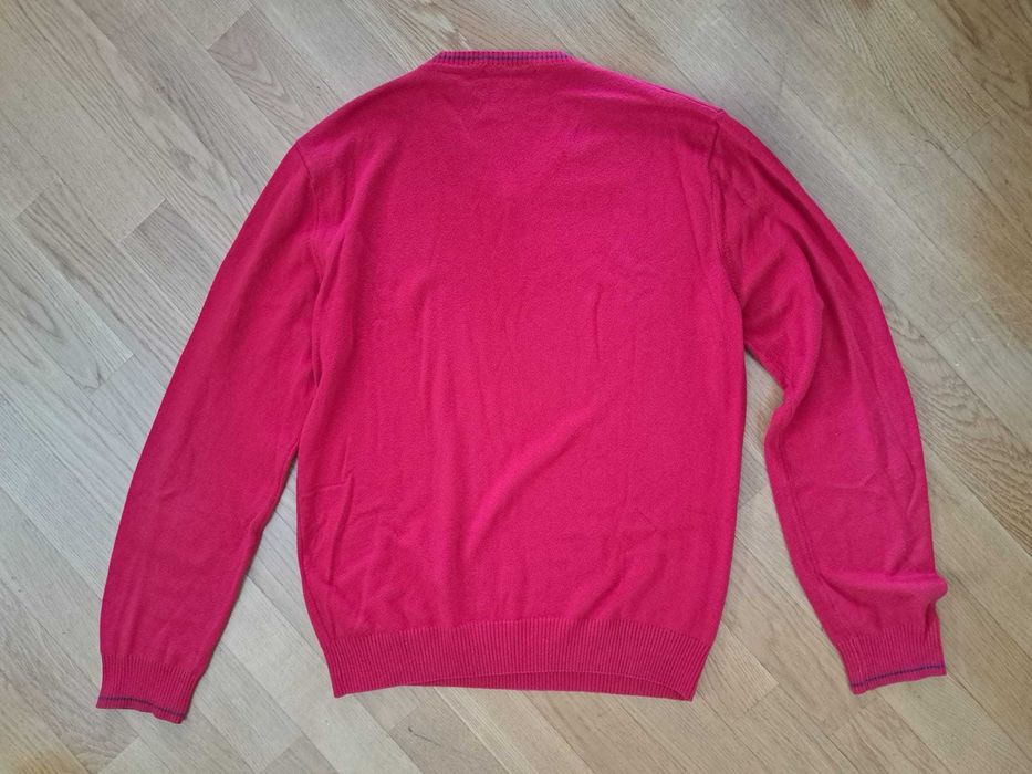 Czerwony sweter dekolt V LANIERI