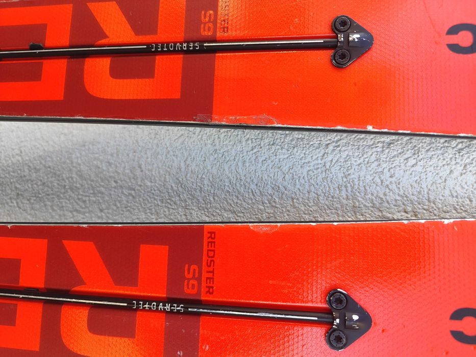 ATOMIC REDSTER S9 165cm r12,7 sezon 2021