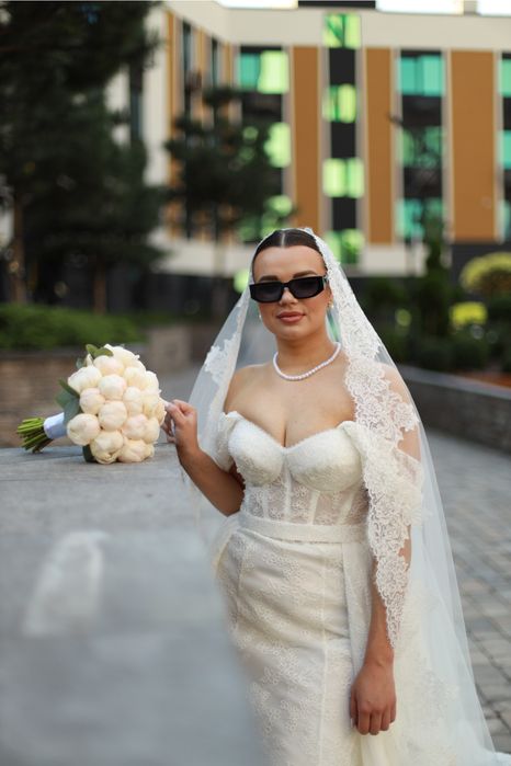 Сукня весільна , купувала за 70000 продаю за 40000 одягала один раз