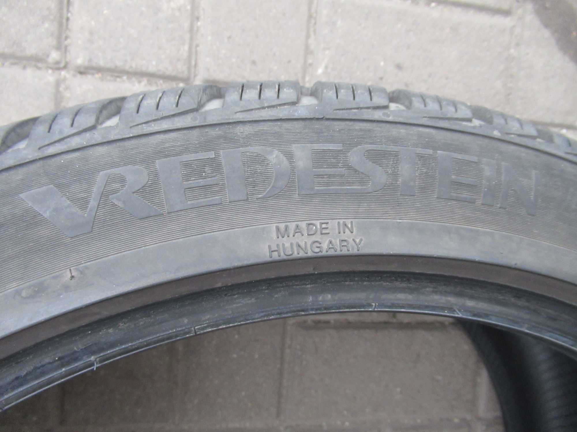 1x  opona 235/40/19 Vredestein Quatrac pro 96Y