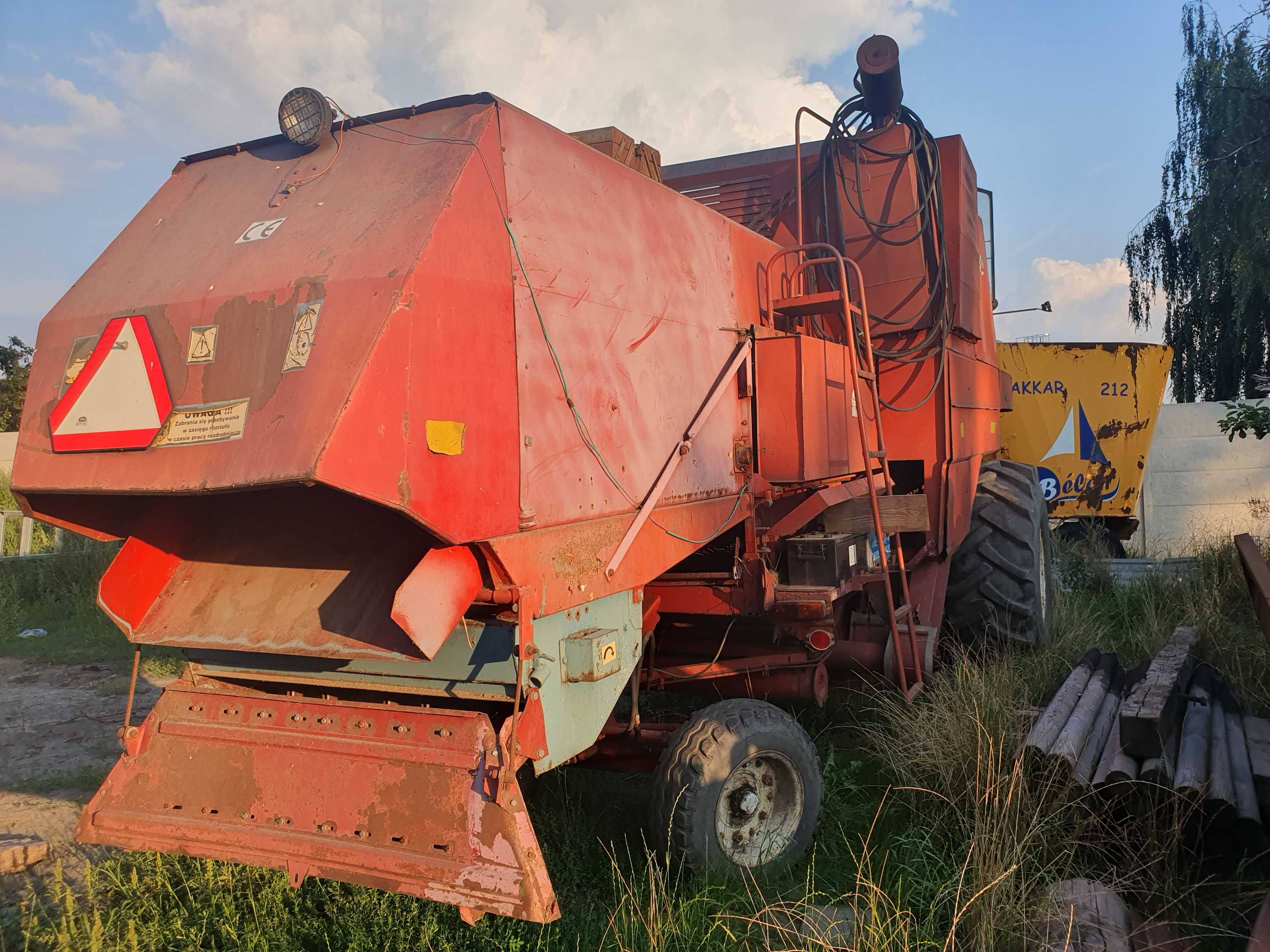 Kombajn bizon Z056