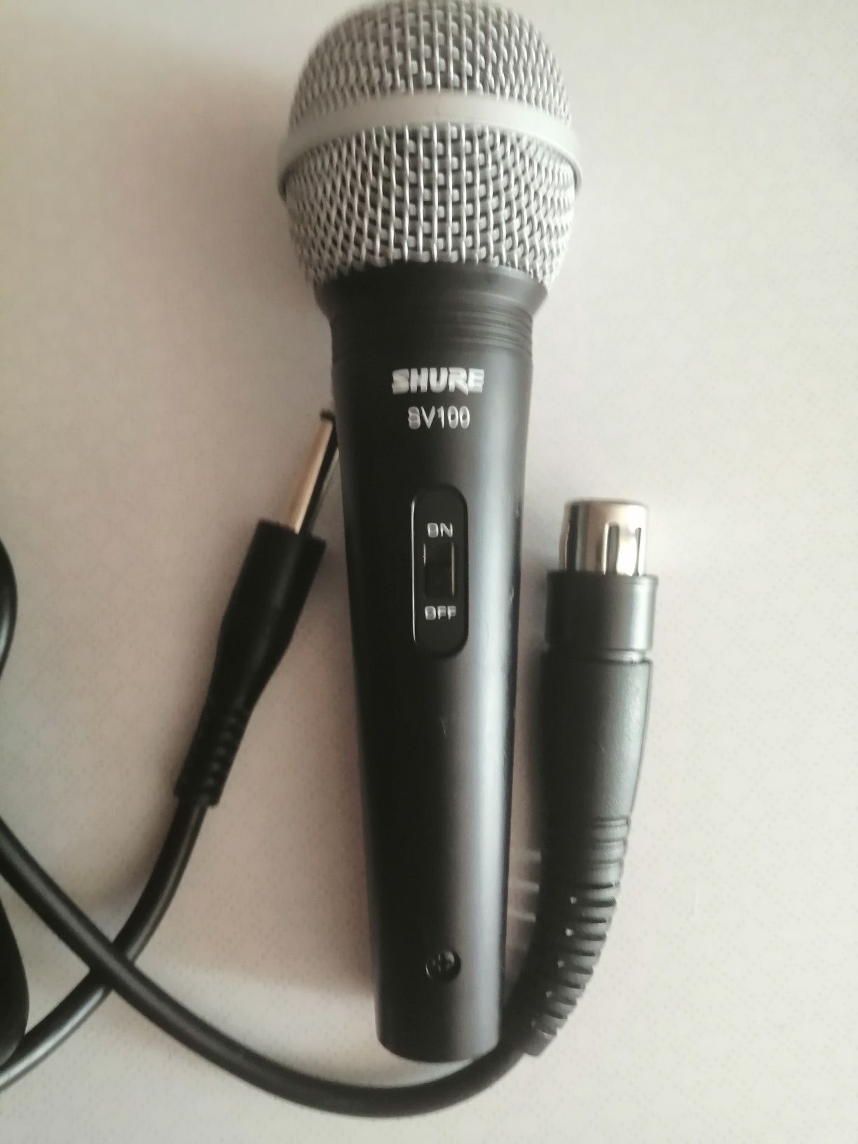 Продам микрофон Shure SV100