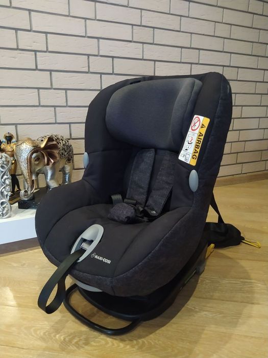 СРОЧНО!Продам дитяче автокрісло Maxi-Cosi MiloFix с изофиксом.