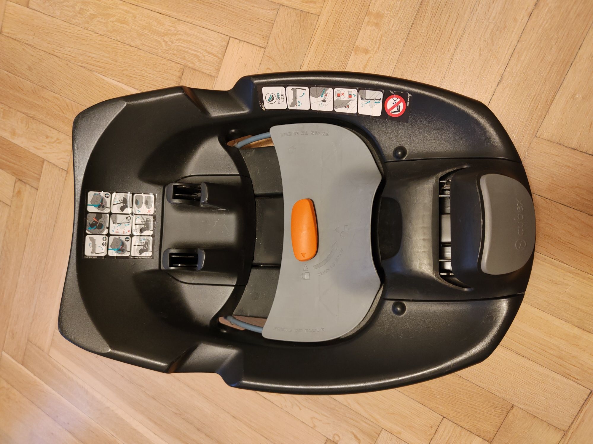 Fotelik samochodowy Cybex Cloud Q plus z bazą