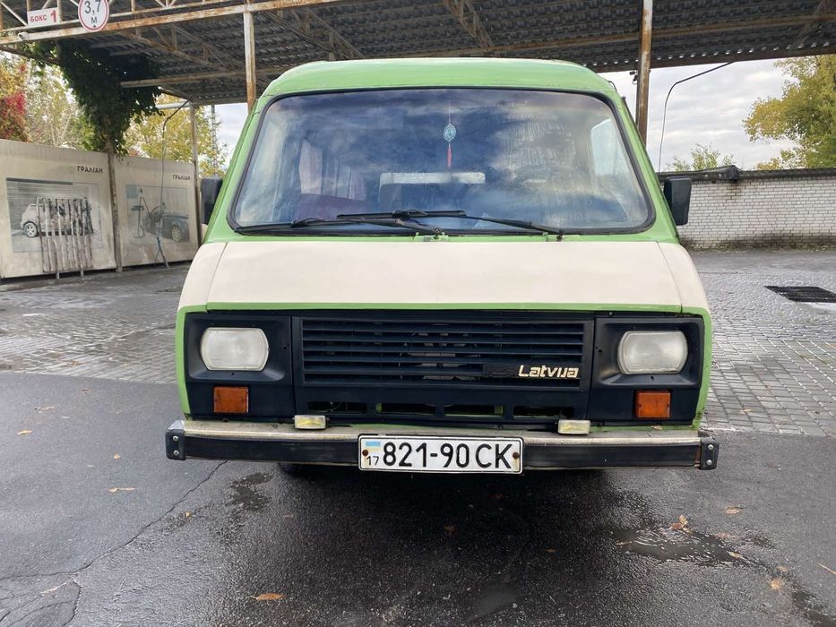 Мікроавтобус пасажир РАФ , на ходу, на ГАЗу, з документами порядок