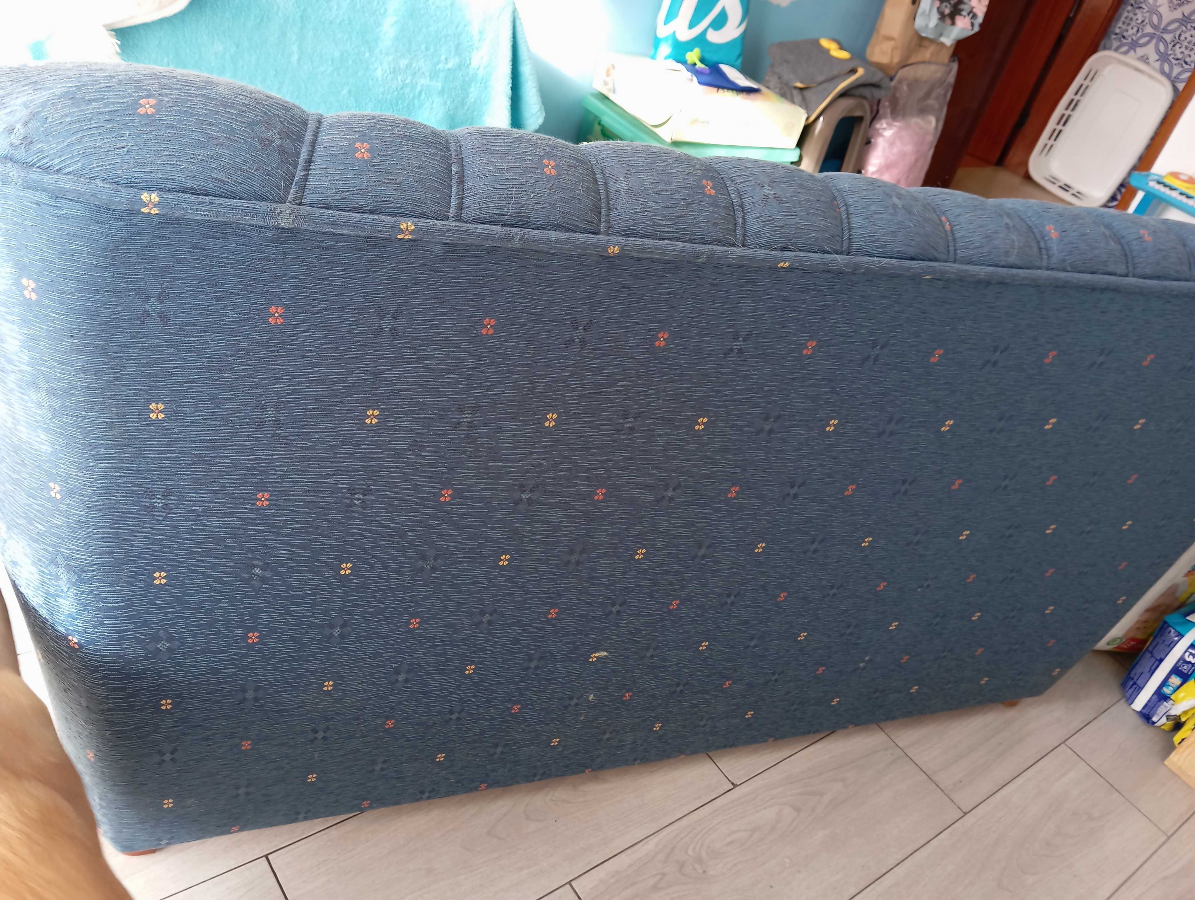 Sofa azul, em muito bom estado