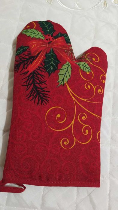 Conjunto avental, pega e luva de Natal, novo com embalagem.
