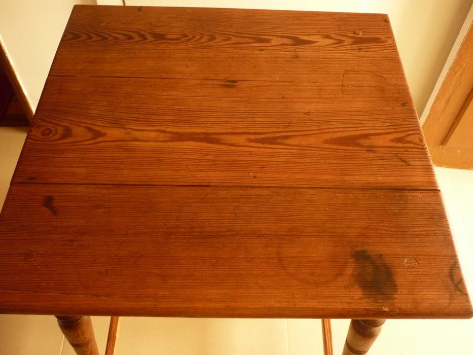 antiga mesa de café