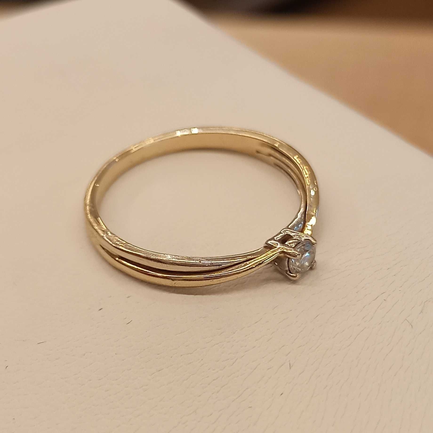Złoty Pierścionek z diamentem 0.12 ct JUBITOM . CERTYFIKAT