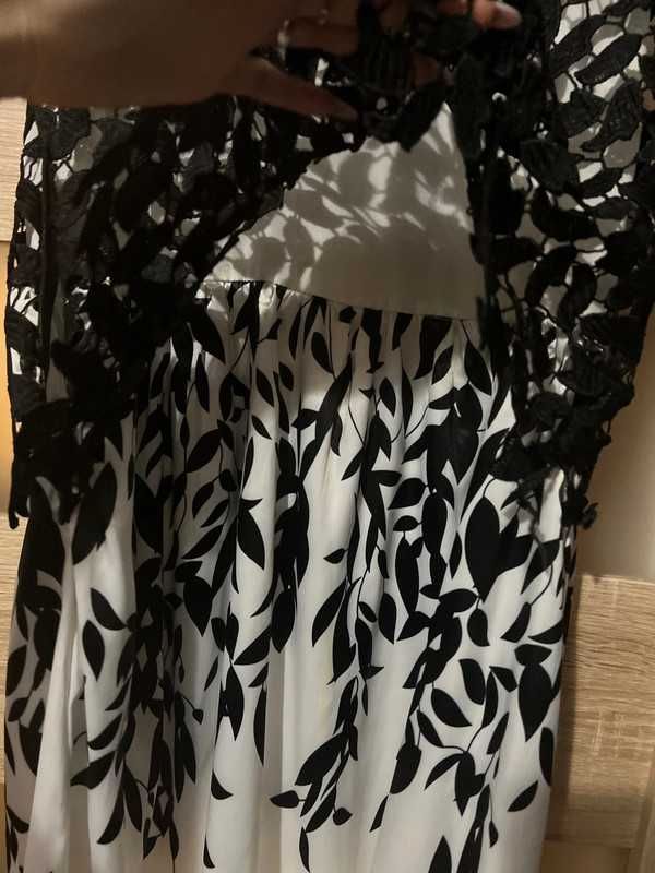 Satynowa biało czarna sukienka