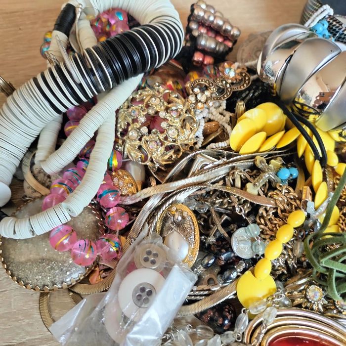 Mix bizuterii uszkodzonej Vintage DIY biżuteria złom