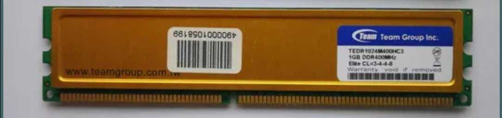 DDR (DDR1) 400 MHz 1 GB Team Group Inc с радиатором плюс коробочки