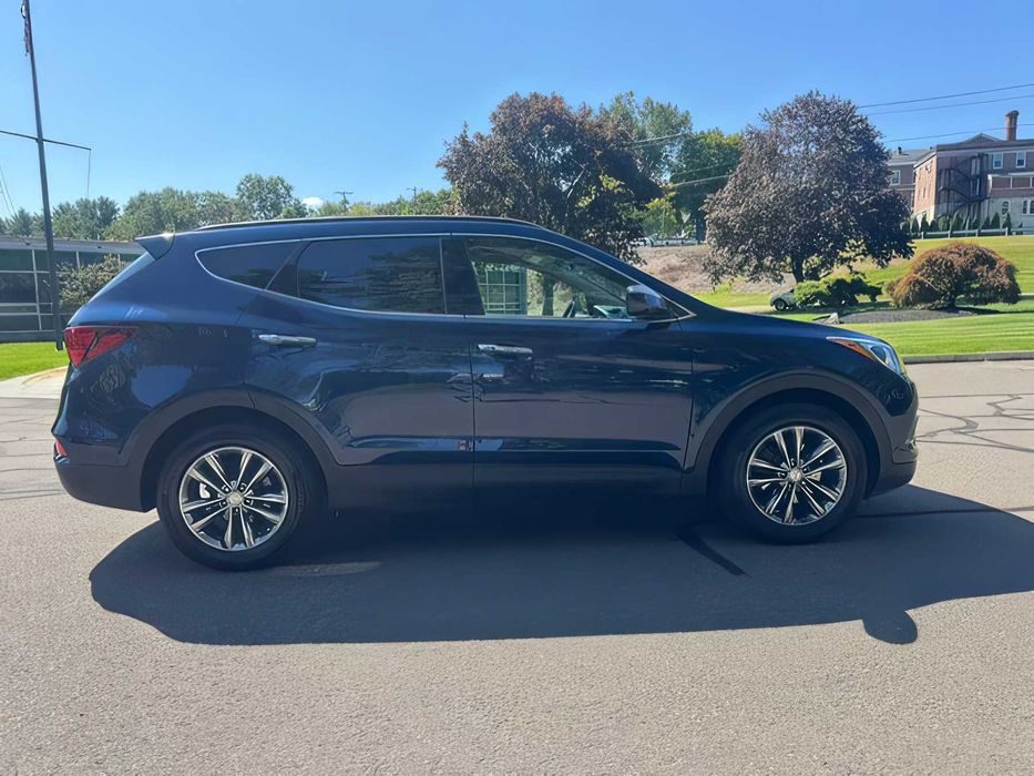 Hyundai Santa Fe      2018