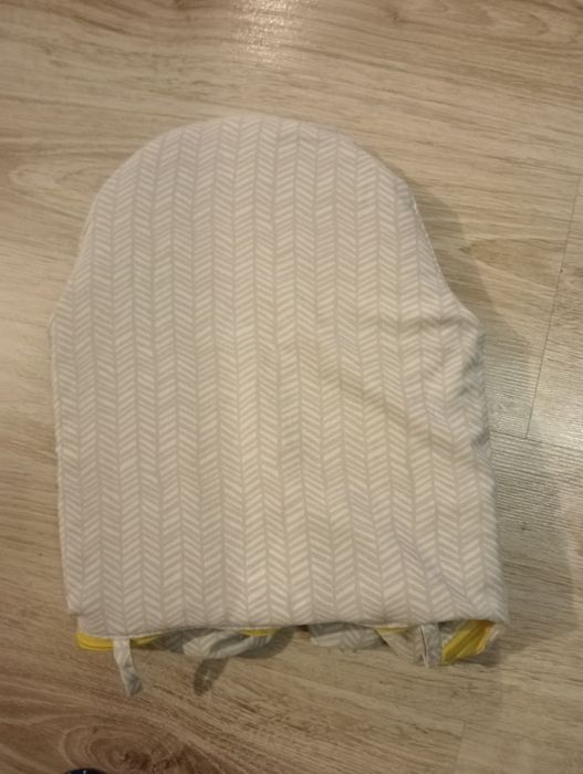 Fotelik do karmienia ikea