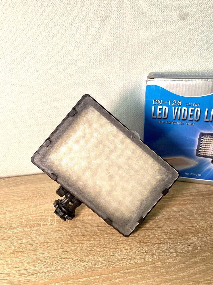 LED video light CN-126 Nanguang