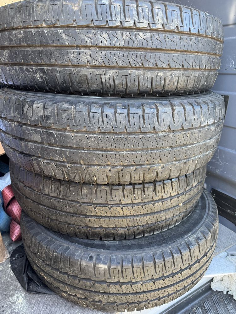 Резина, шини, колеса Michelin 225/75/R16c 225.75.16