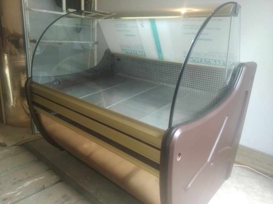 Холодильна вітрина