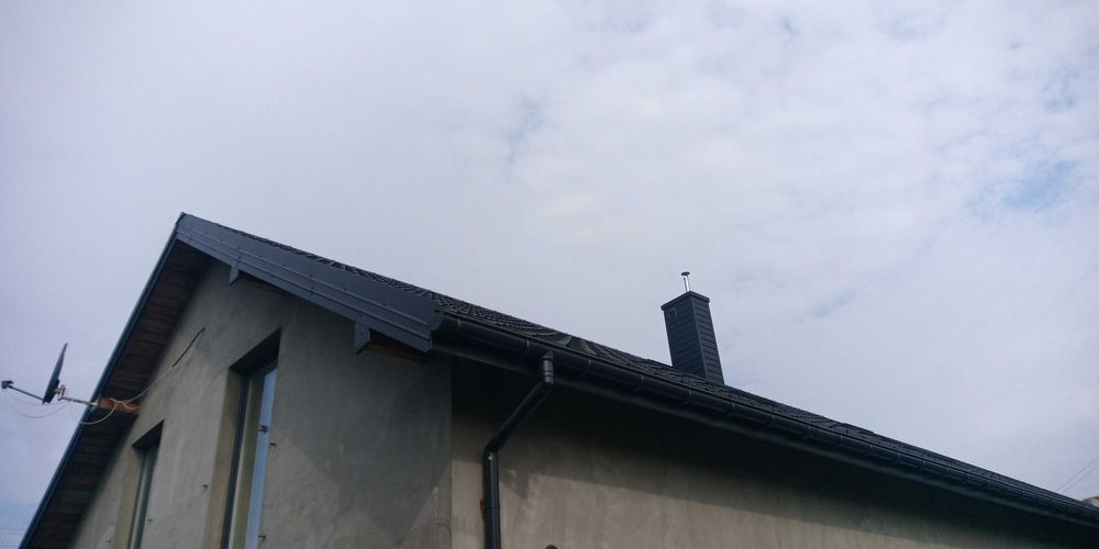 Pokrycia dachowe blachodachówka papa gont