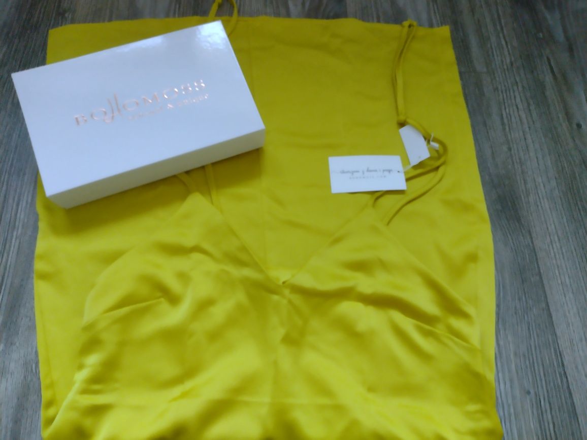 Satynowa piżamka żółta