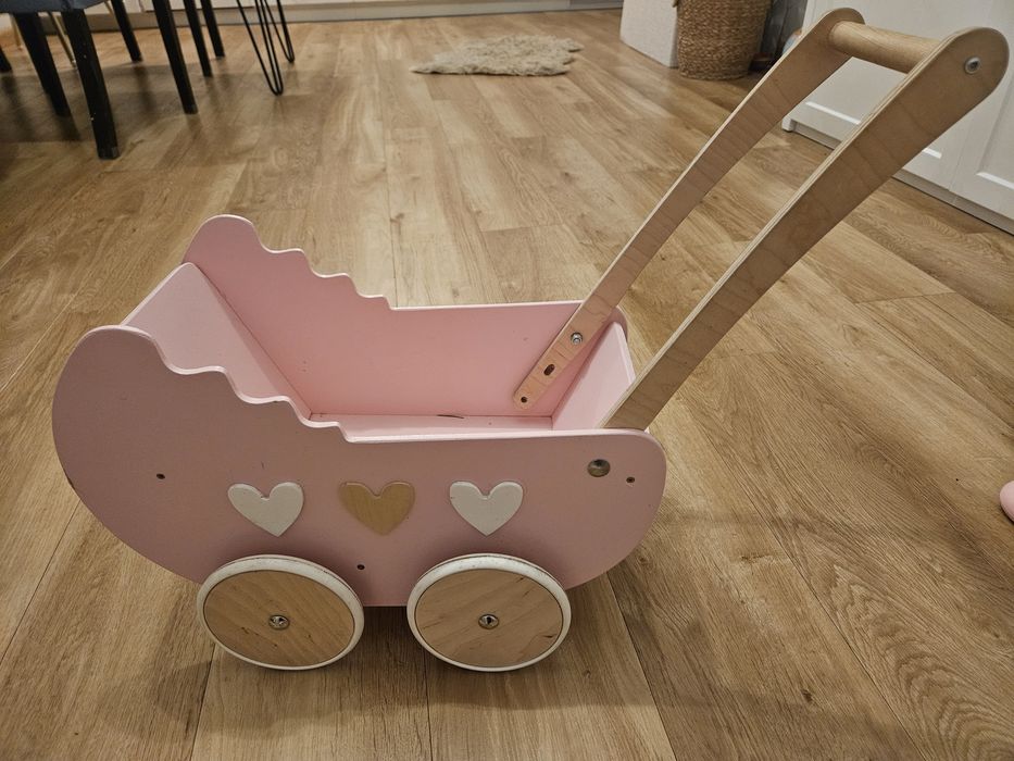 Wozeczek dla lalek drewniany