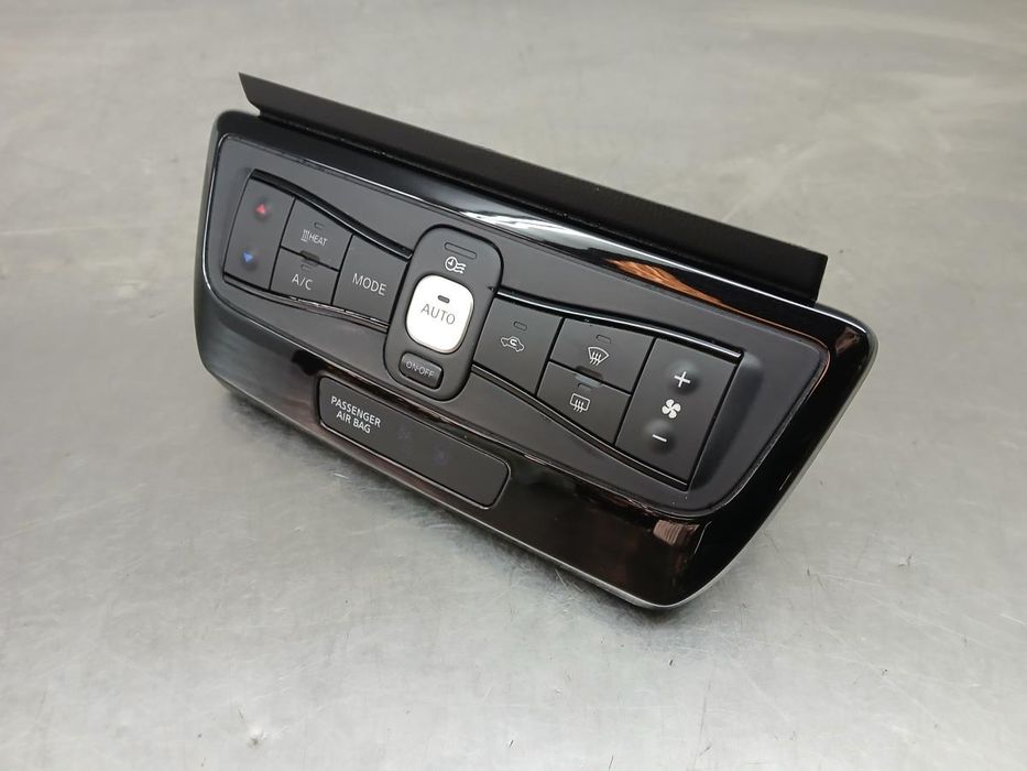 Comando chauffage / sofagem NISSAN Leaf EV (ZE1)