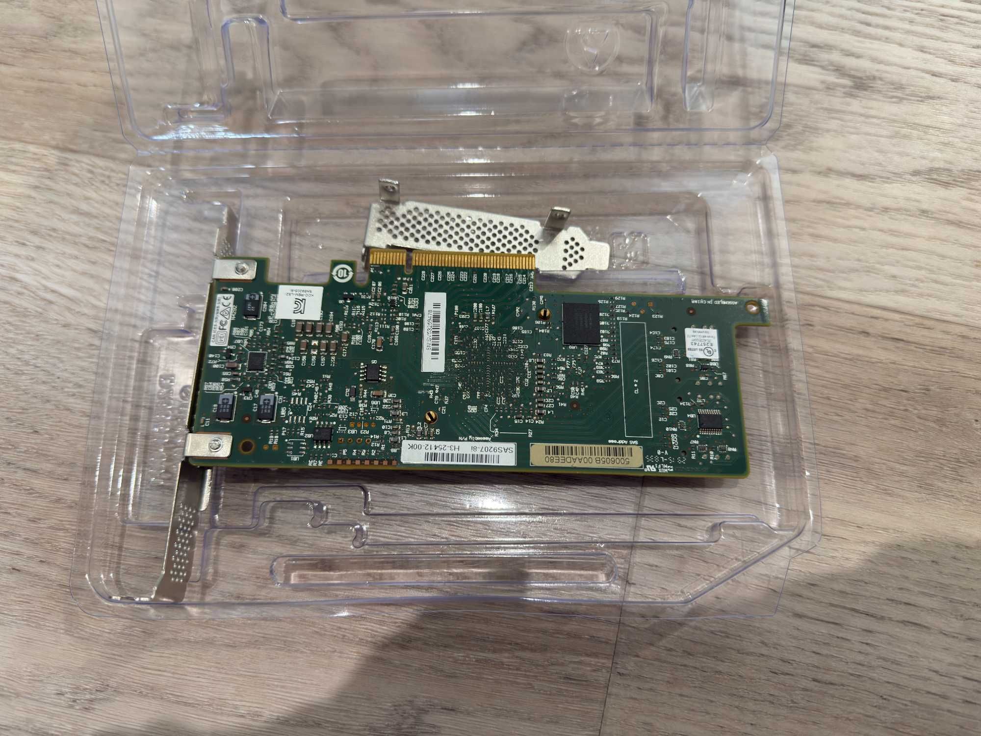 HBA Raid Controller LSI 9207-8i (IT Mode) + 2* SFF8087 - SATA kable
