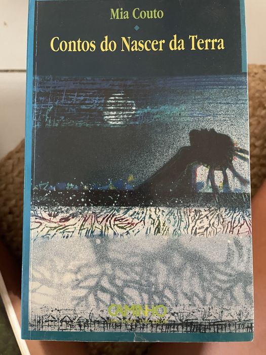 Livro Mia Couto - Contos do Nascer da terra