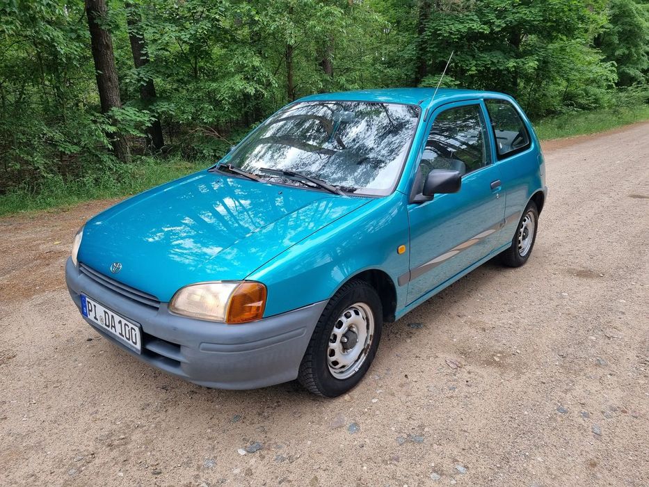 Toyota Starlet Sprowadzony w oryginalnym stanie.