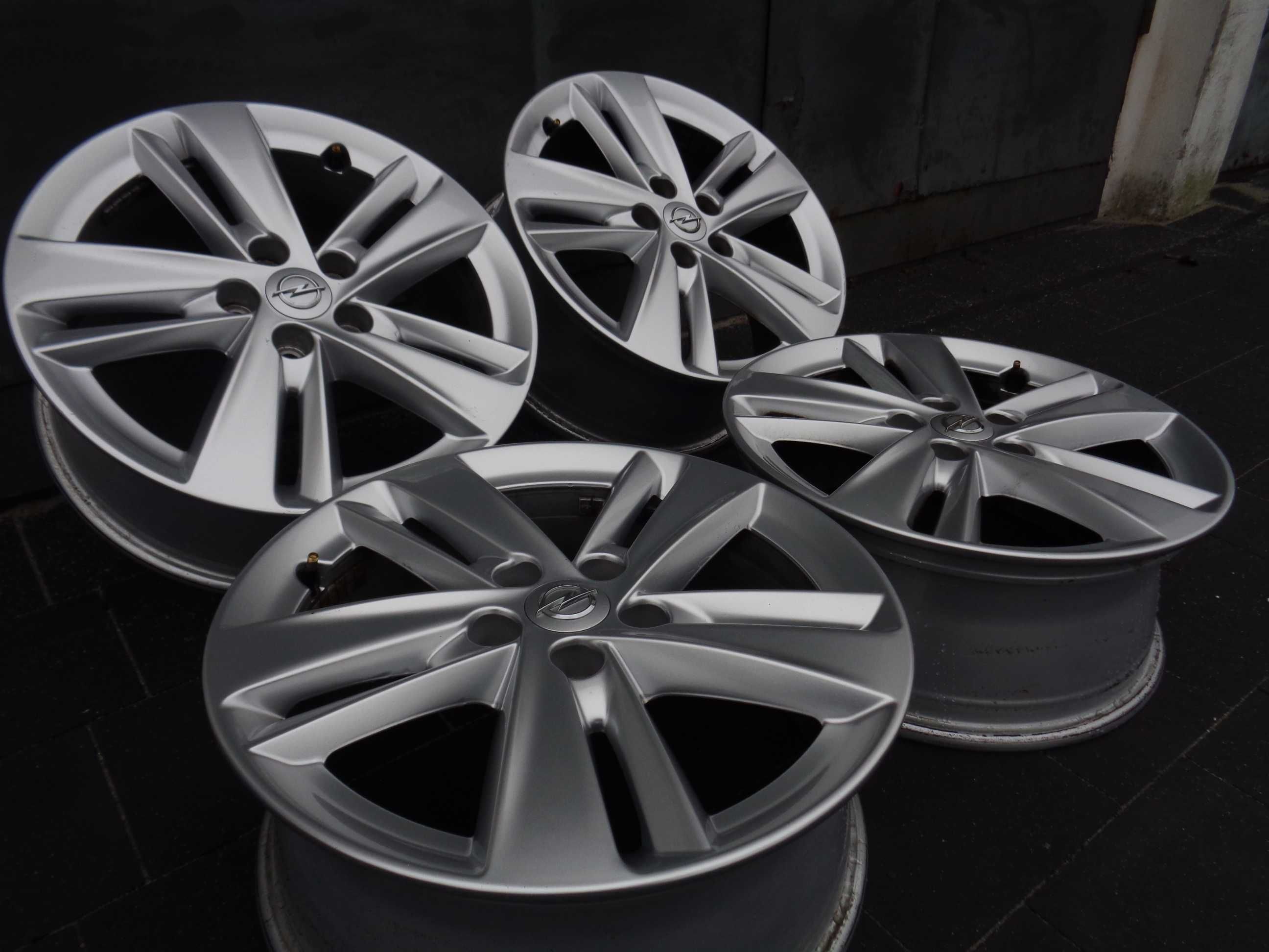 Oryginalne felgi aluminiowe 17 cali 5x108 Opel Grandland X, Combo E