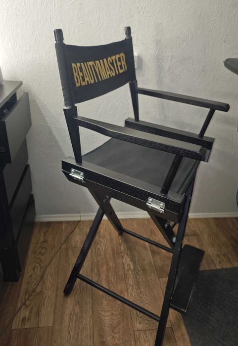 Стілець для бровіста, візажиста. Режисерський стілець