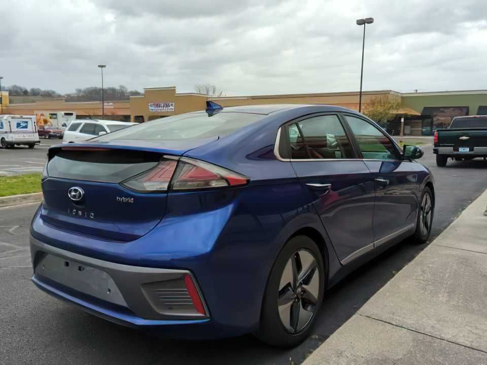 2021 Hyundai Ioniq Hybrid