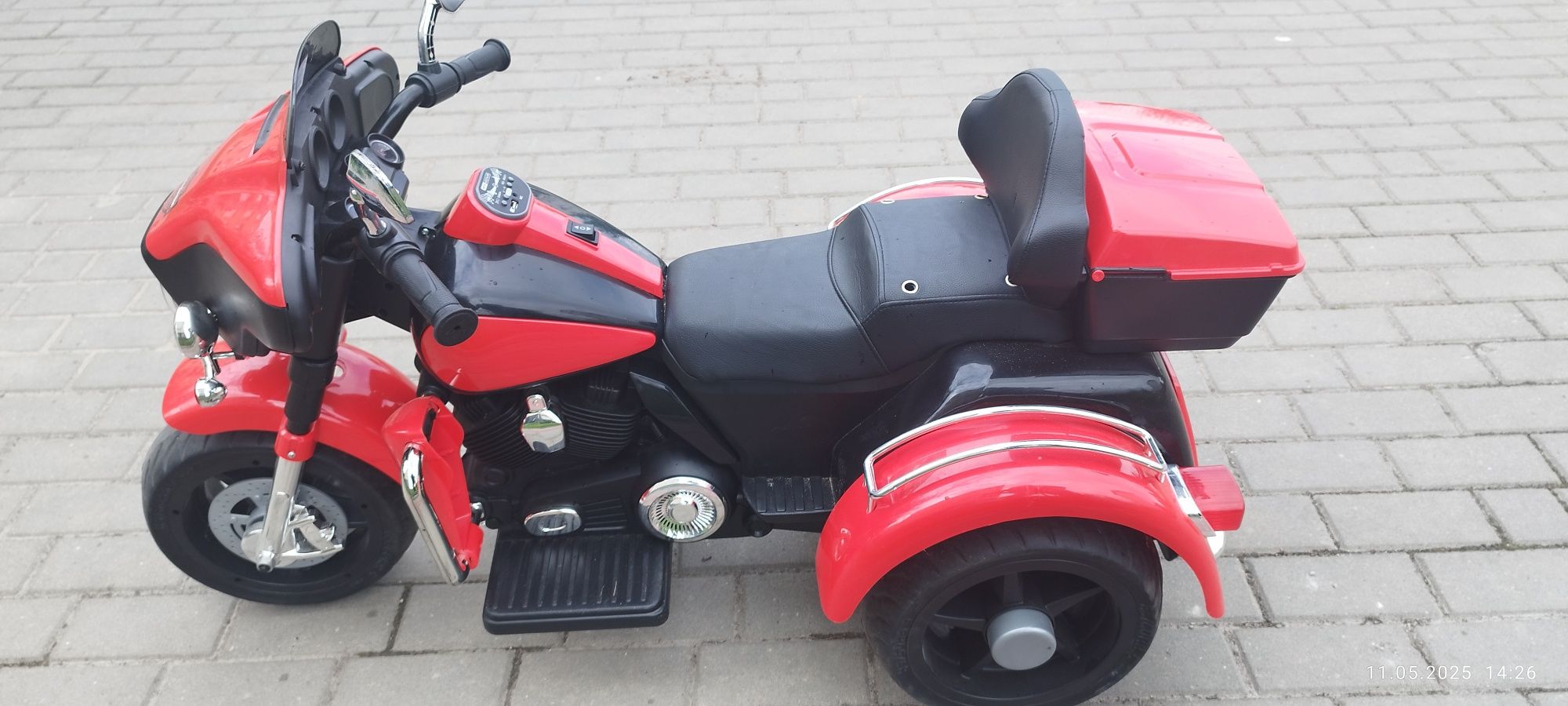 Motor trójkołowy na akumulator