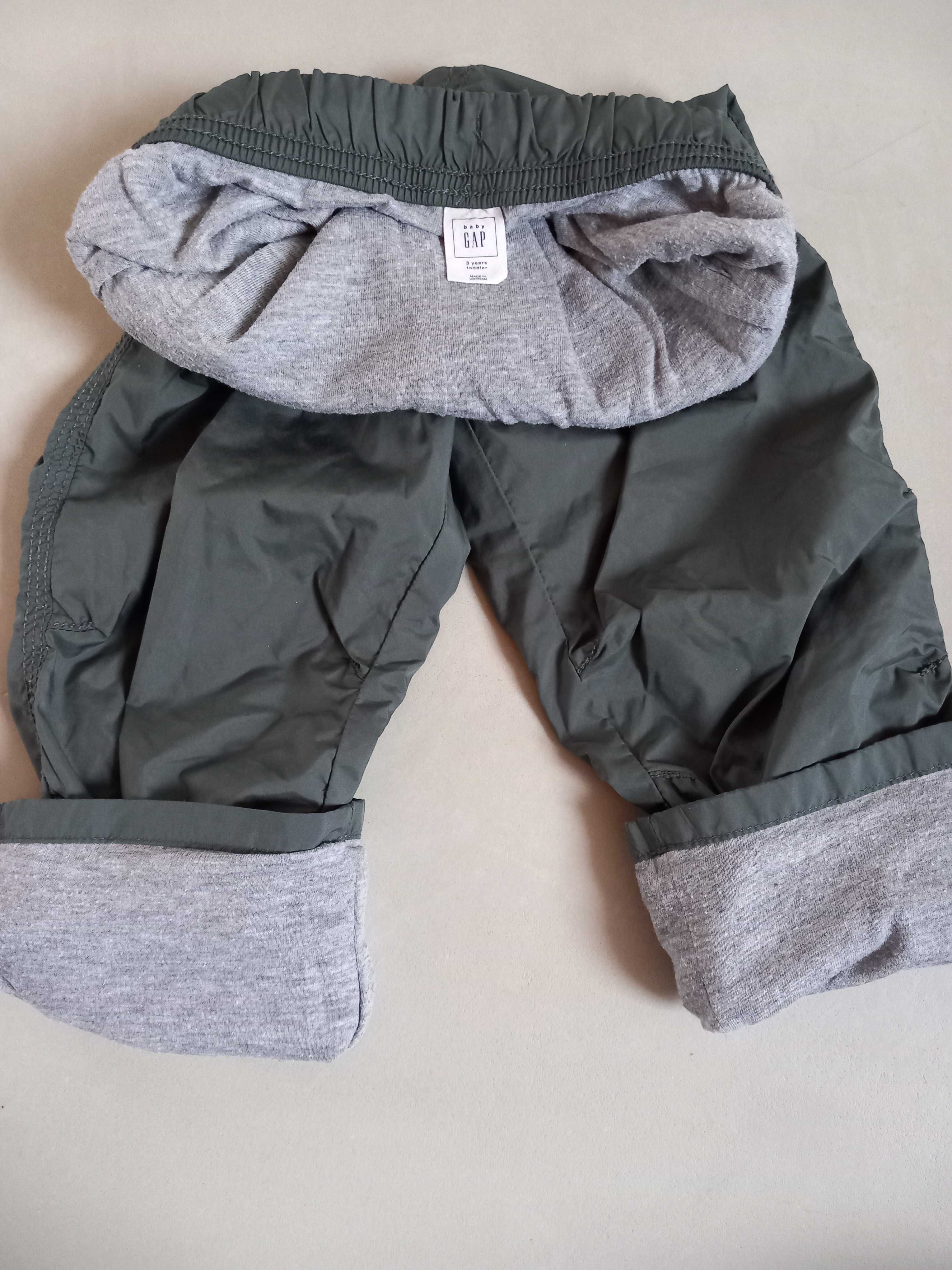 Zielone ocieplane spodnie, Gap, 3 lata