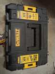 Szlifierka kątowa DeWalt DCG 406