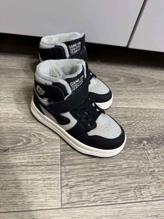 Зимові кросівки ботінки