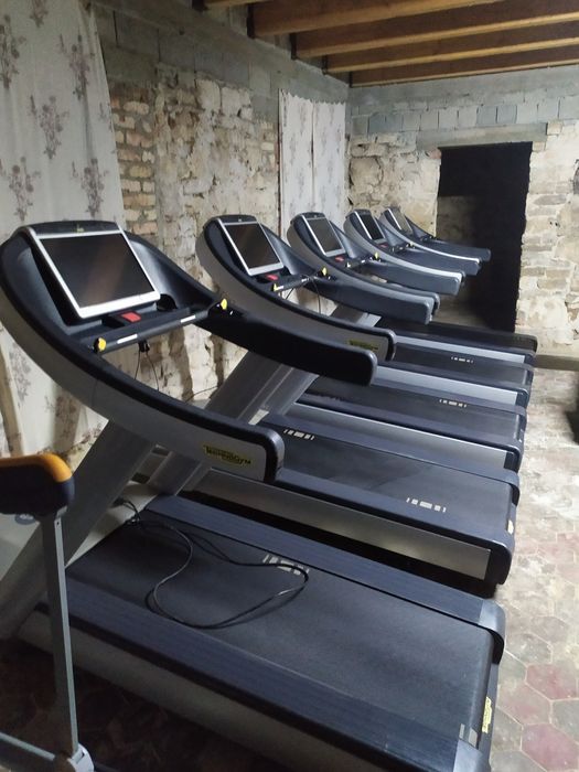 Бігова доріжка Technogym Run Now 700 unity 3