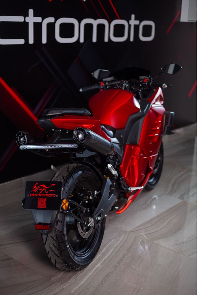 Електромотоцикл Electromoto Panigale. Ланцюг 3кВт