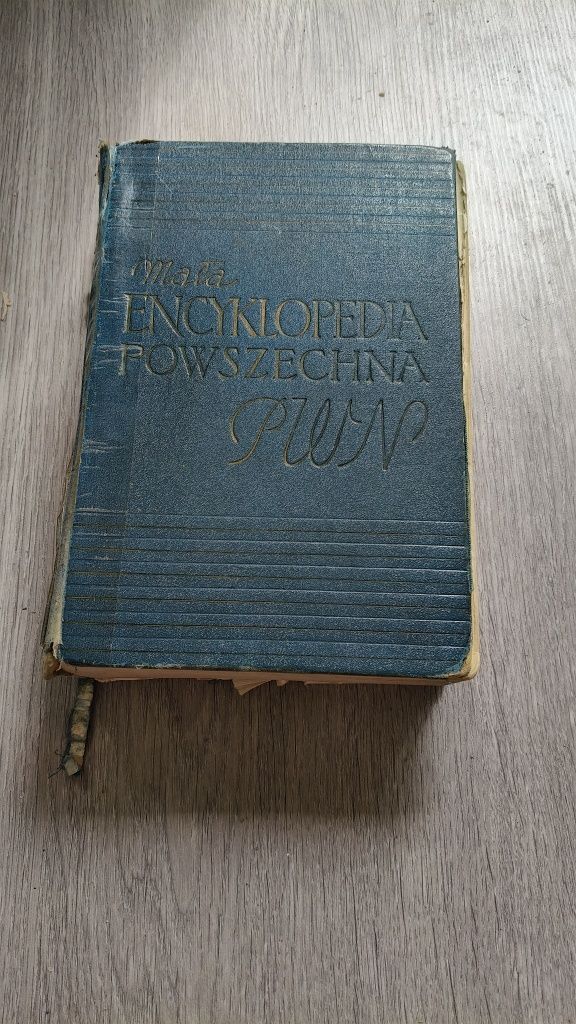 Mała Encyklopedia Powszechna PWN
