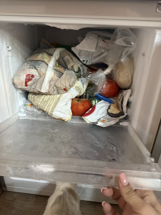 Frigorifico como novo com pequeno dano