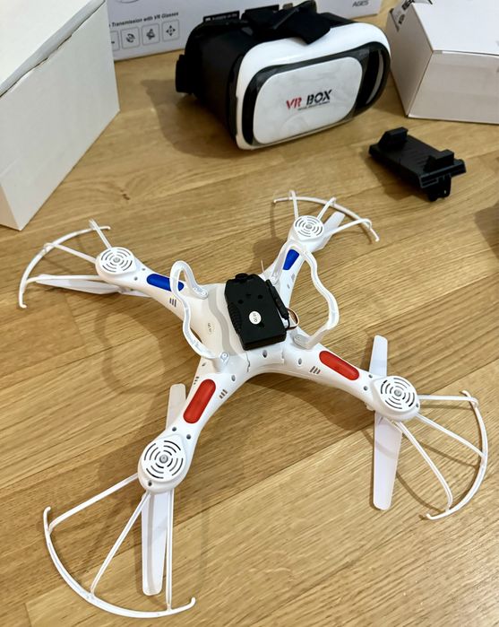 Квадрокоптер  XINXUN STUNT с Wi-Fi камерой и VR-очками