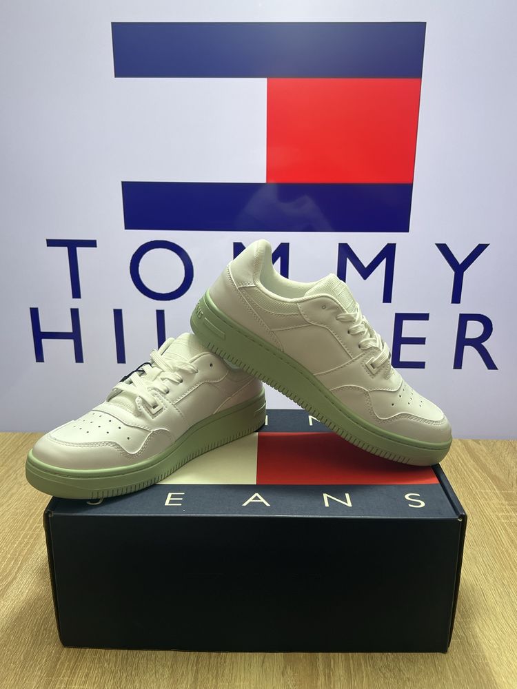 Жіноче взуття Tommy Jeans Снікерcи Tjw Retro Basket Ess EN0EN02505