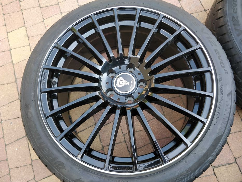 2734. Koła całoroczne Volvo V60 II 5x108 245/40/19 Goodyear nowe 2024r