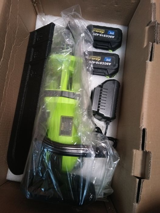 Продам акумуляторну пилу