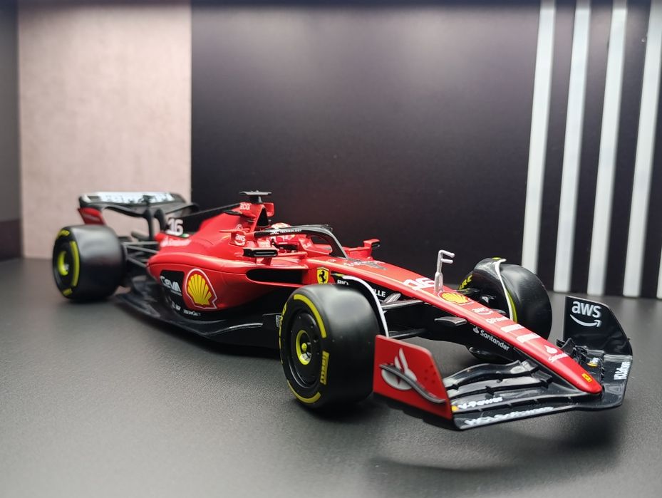 Ferrari SF23 Bburago 1/18