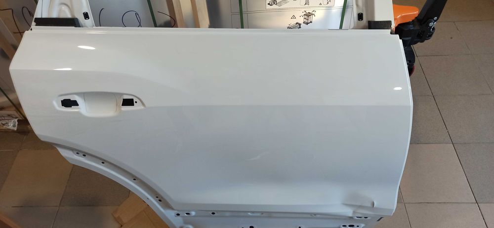 Двері Audi E-tron 4KE833052A Етрон