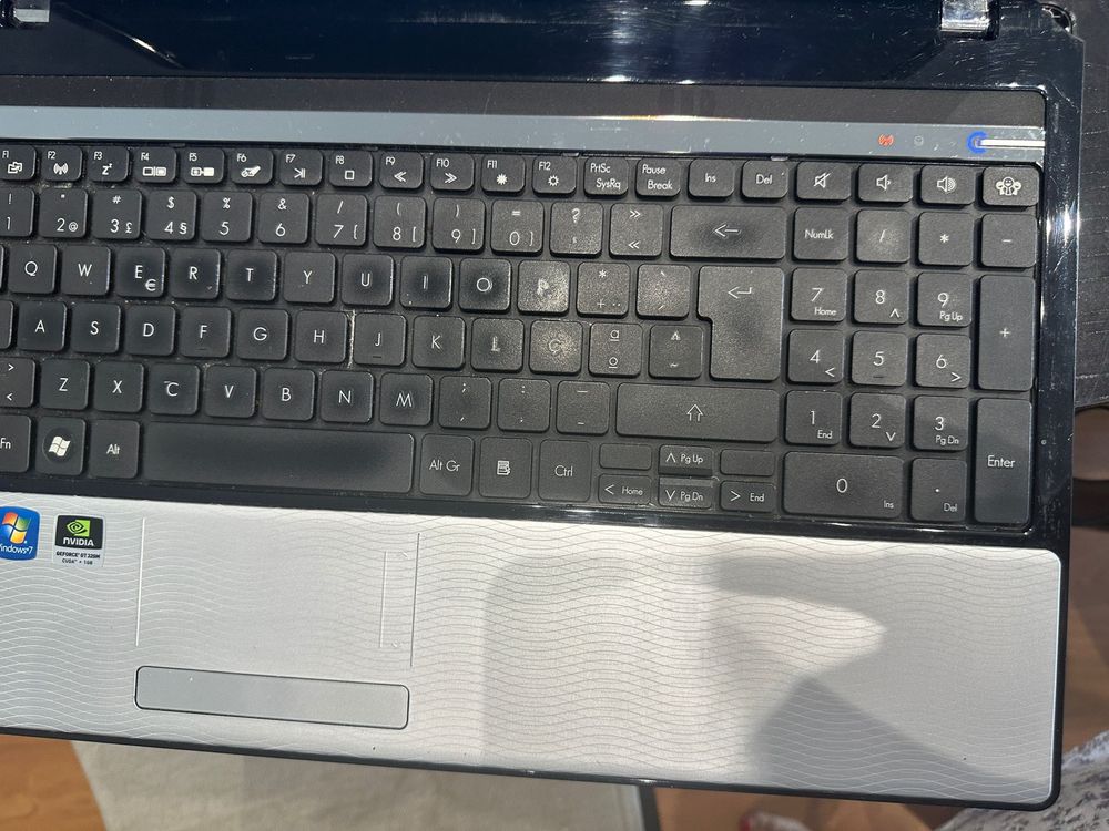 Computador usado packard bell