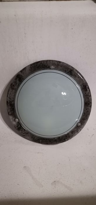 Candeeiro aplicação ao teto