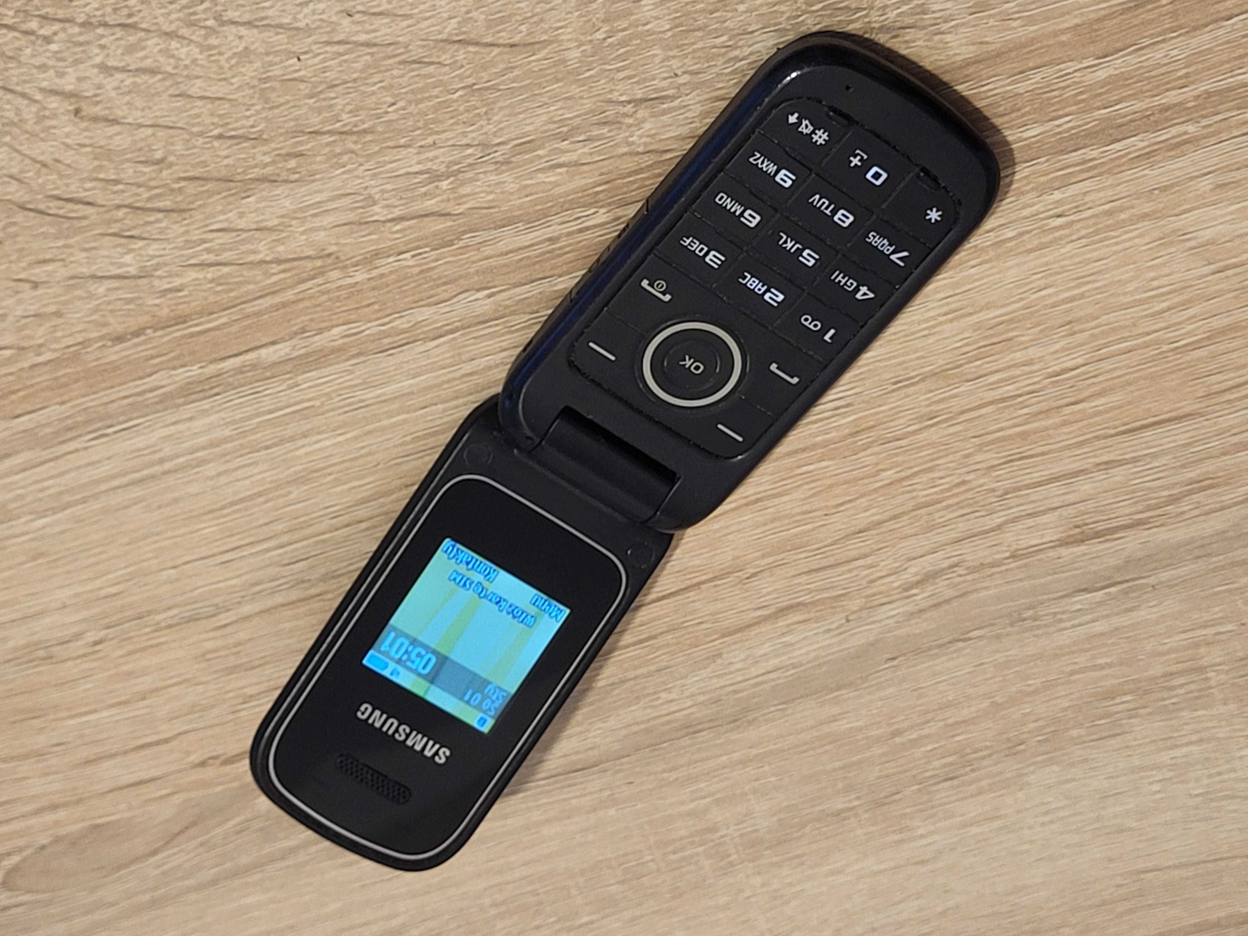 Zestaw 2 telefony Ericsson A1018s + Samsung