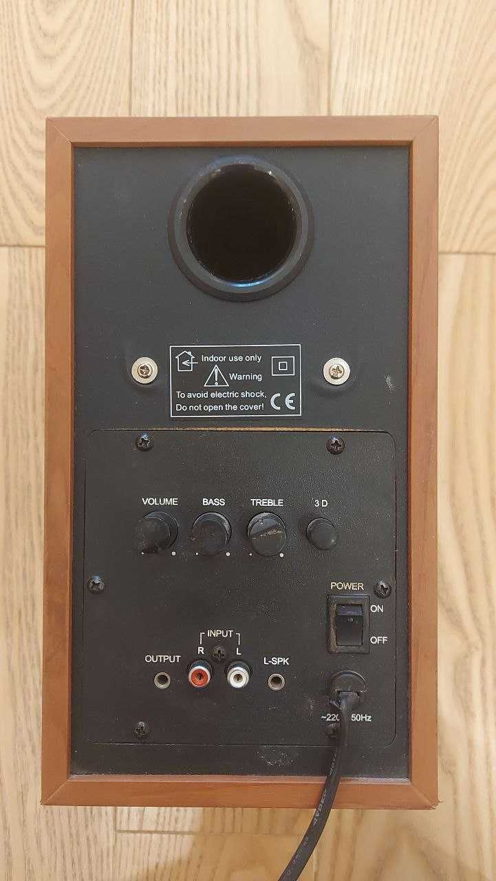 Колонки активні SVEN SPS-611 дерево