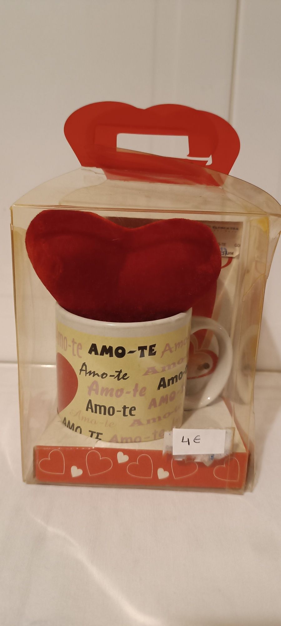 Tanga Homem. Dia dos Namorados. Caneca e coração. Novo